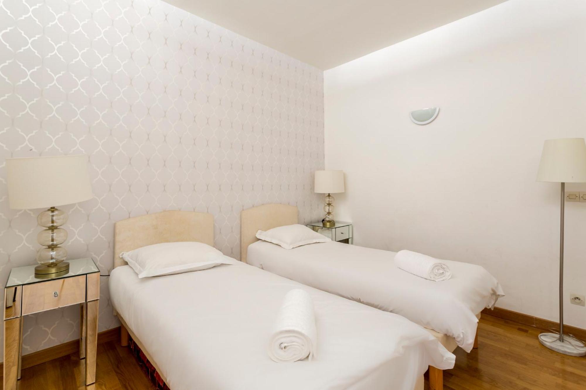 Champs-élysées Lincoln - 2bdr Parigi