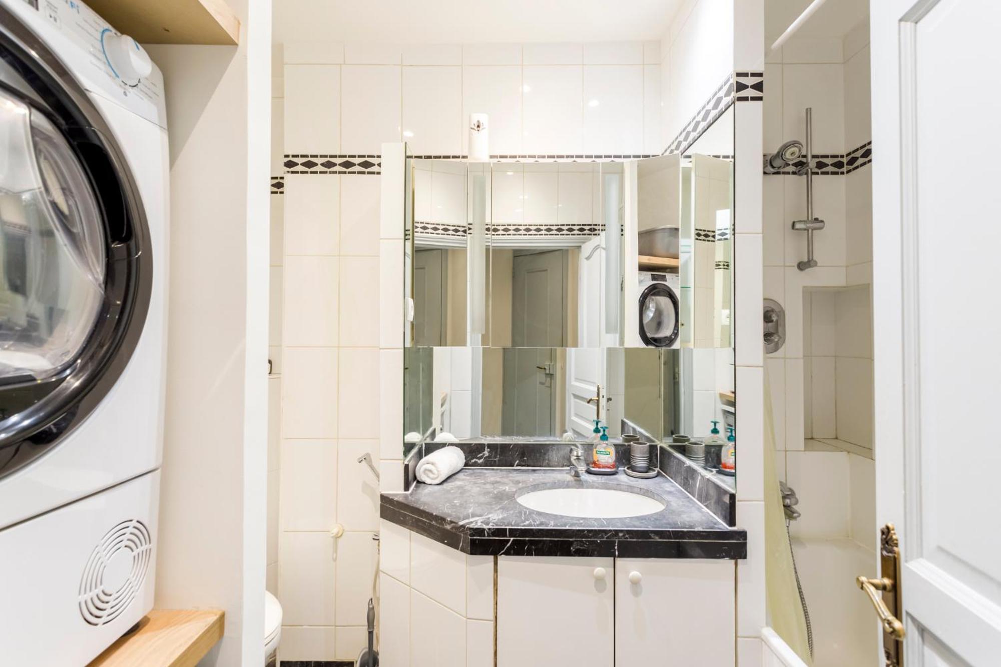 Champs-élysées Lincoln - 2bdr 4* Parigi