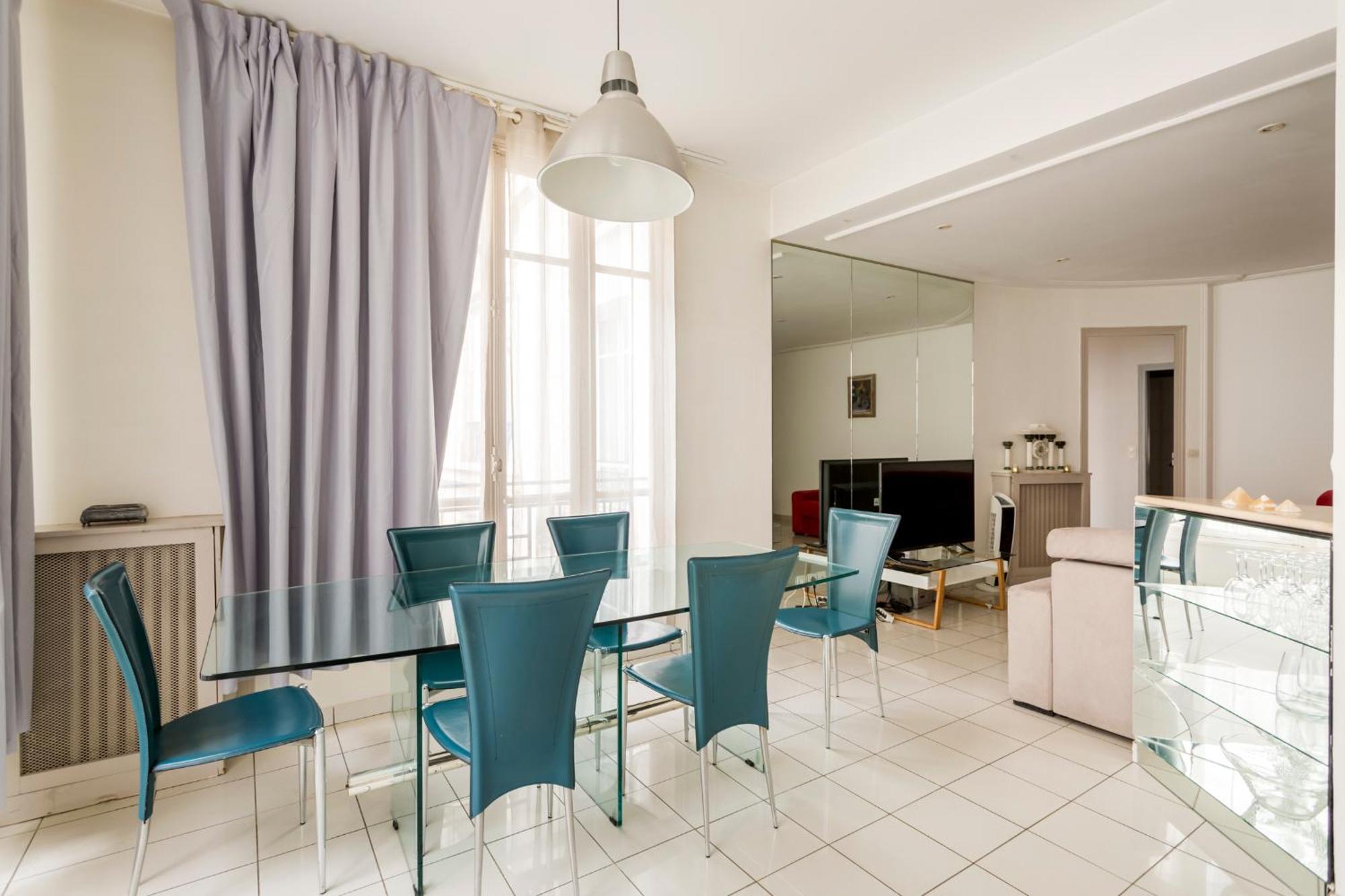 Champs-élysées Lincoln - 2bdr Parigi