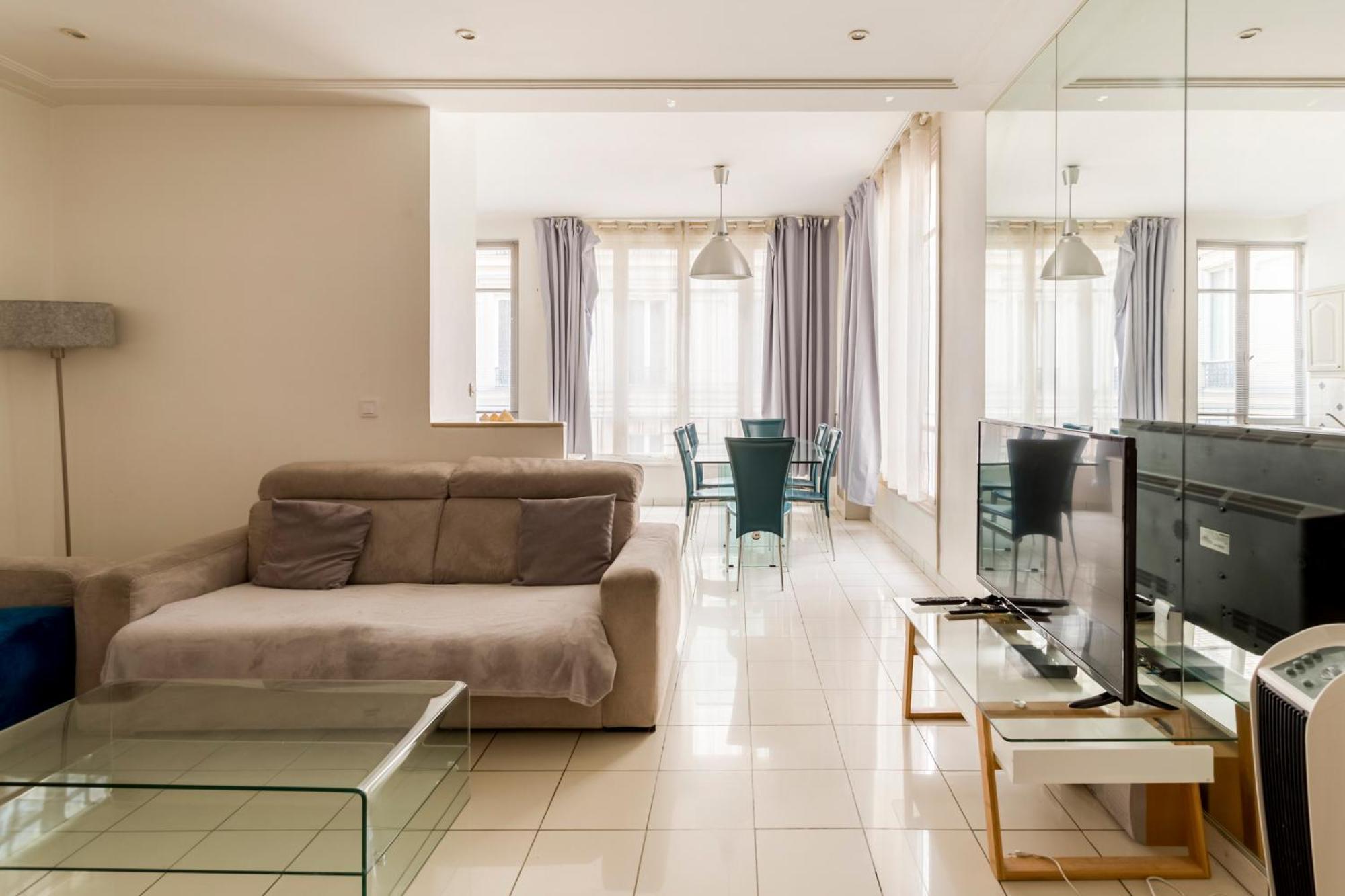 Champs-elysees Lincoln - 2bdr 4* Paris