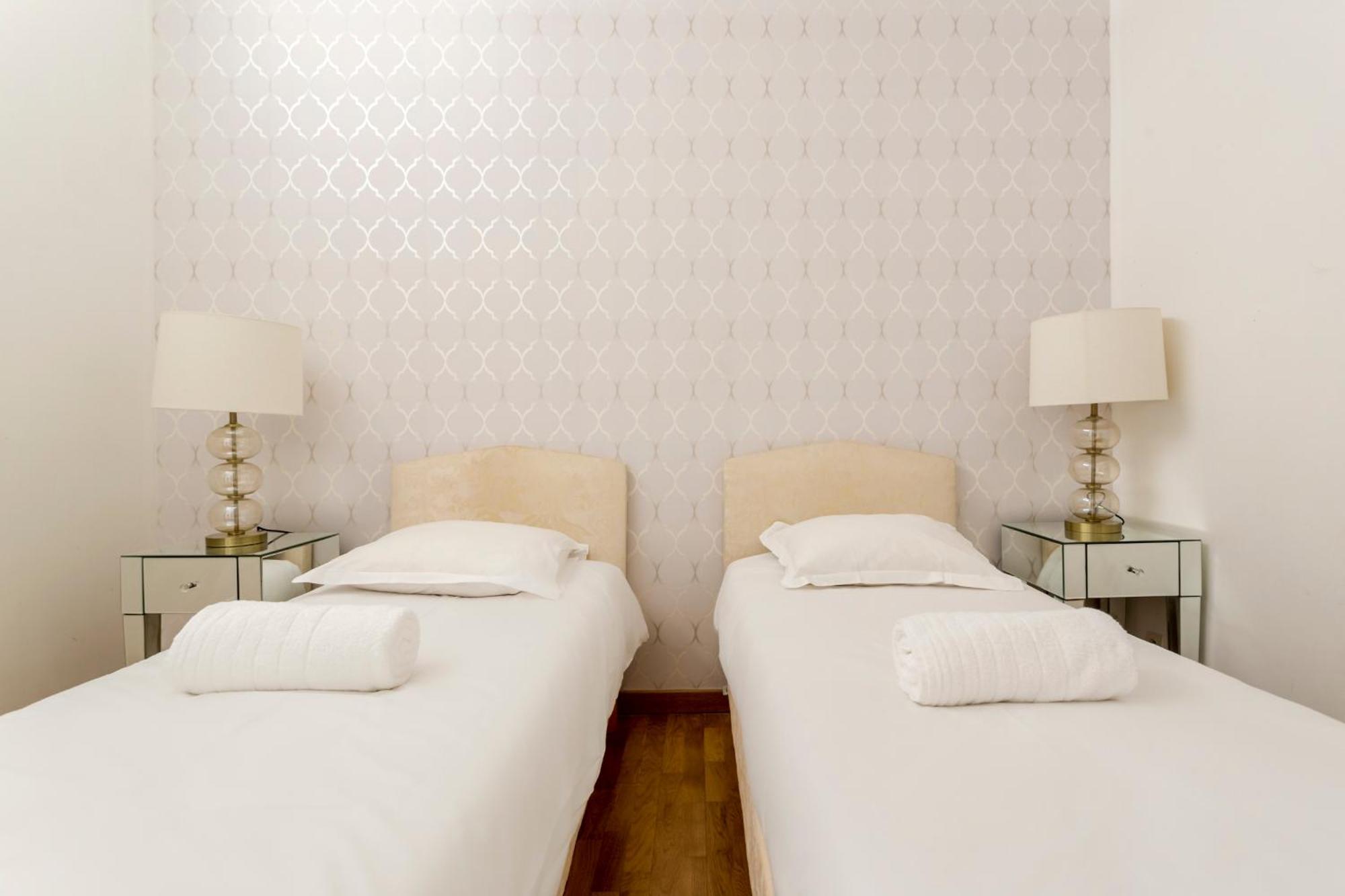 Aparthotel Champs-elysees Lincoln - 2bdr Paris